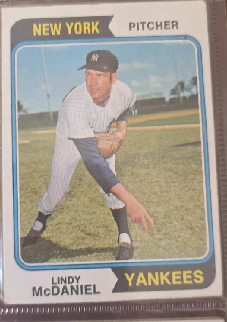 Lindy McDaniel #182