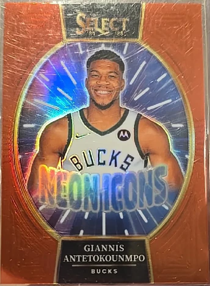 Giannis Antetokounmpo [Red Prizm] #16