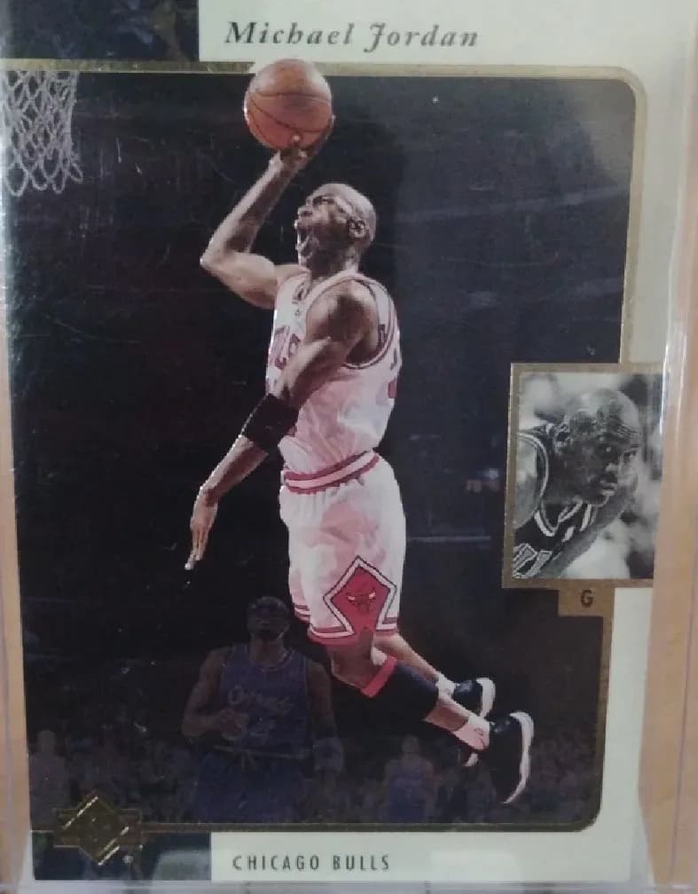 Michael Jordan [Gold Facsimile Signature] #23