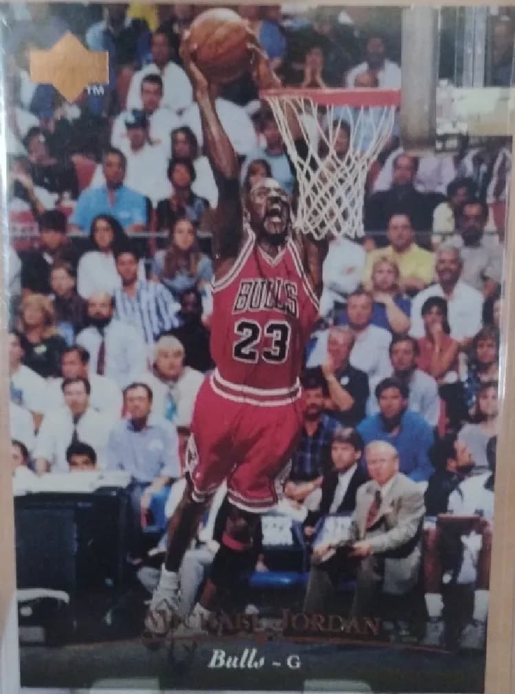 Michael Jordan [Electric Court Gold] #23