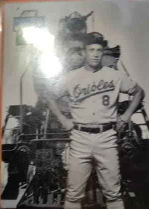 Cal Ripken Jr. [No Copyright] #884