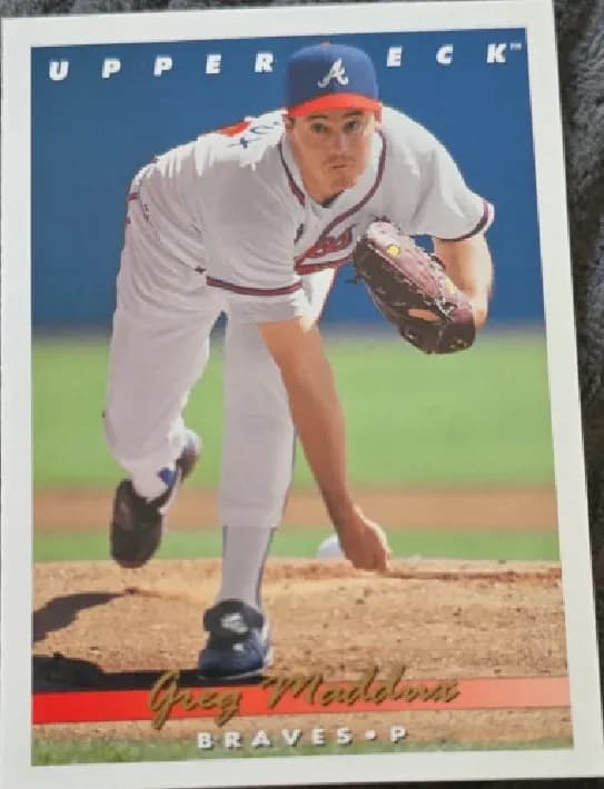 Greg Maddux [Gold Hologram] #535