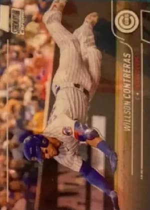 Willson Contreras [Gold Refractor] #136